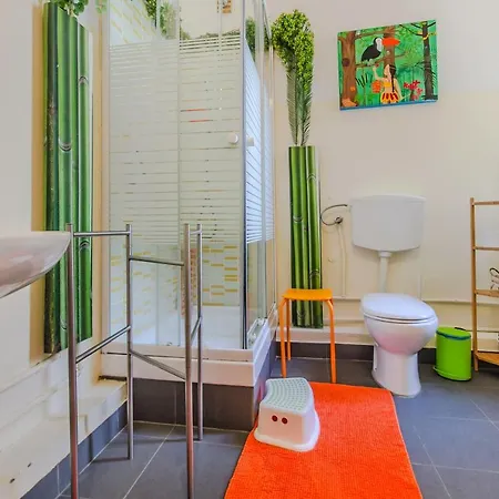 Boulevard Apartment